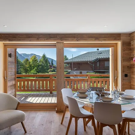 Lumineux De 100 M² Avec Balcon, Proche Centre Megeve, 4 Adultes Et 2 Enfants - Fr-1-569-87 *
