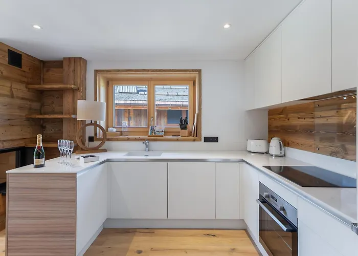 Lumineux De 100 M² Avec Balcon, Proche Centre Megeve, 4 Adultes Et 2 Enfants - Fr-1-569-87 *